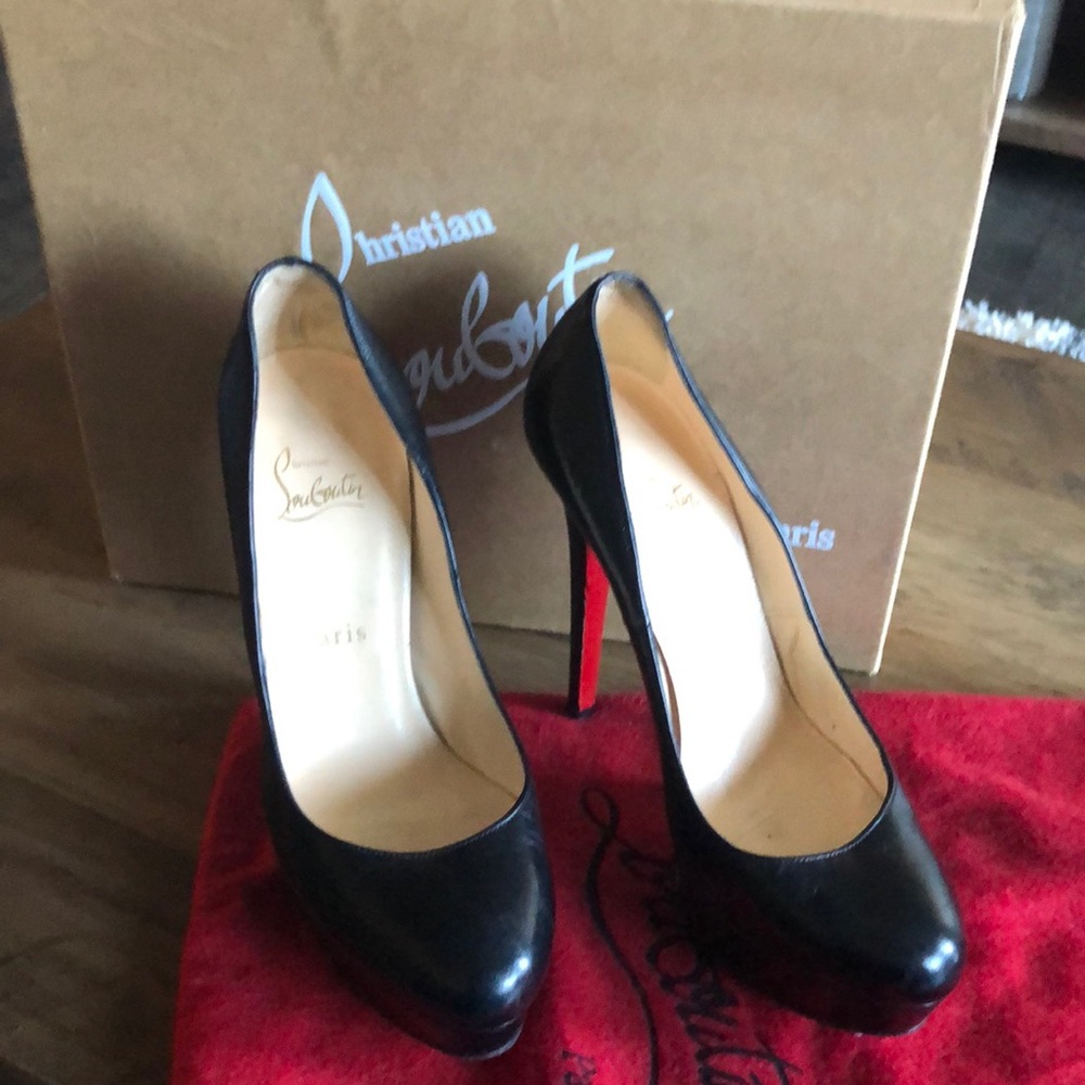 Christian Louboutin Bianca Black Leather Pumps